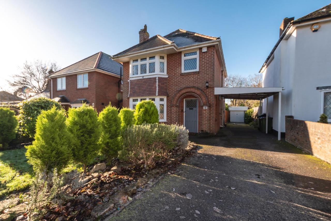 Cheerful 3-Bedroom Douglas House With Patio Southampton Exterior photo