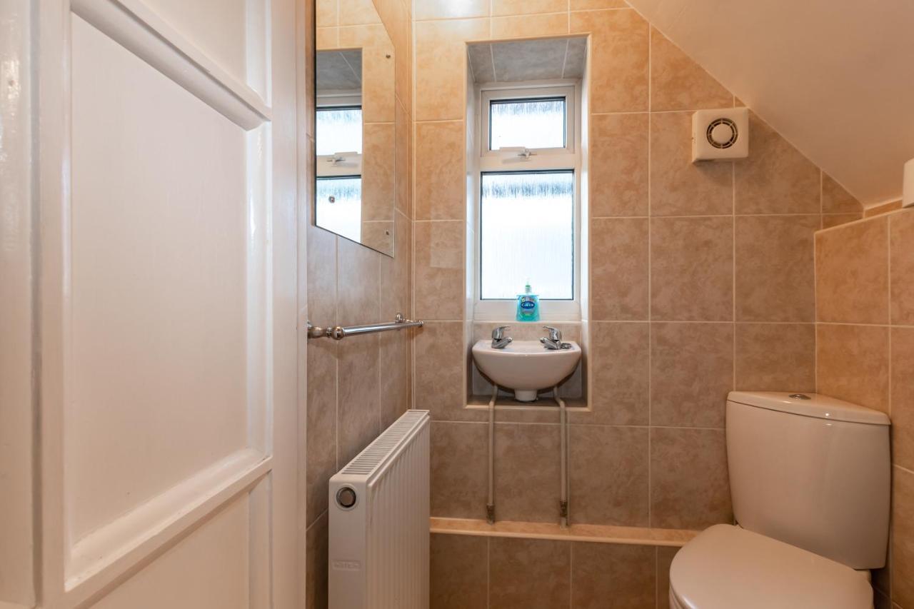 Cheerful 3-Bedroom Douglas House With Patio Southampton Exterior photo